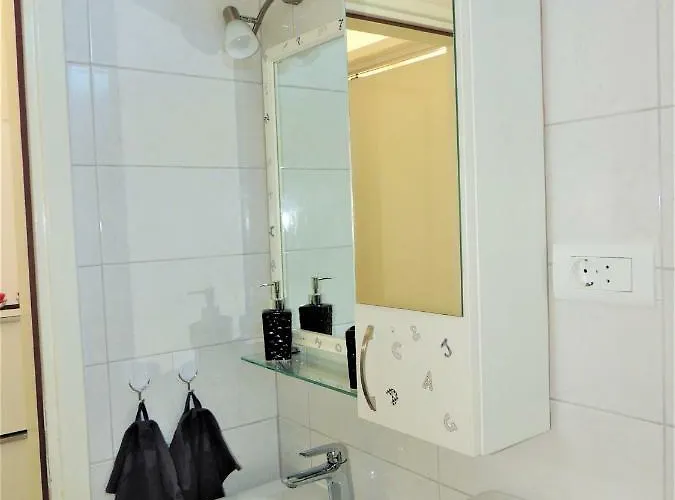 Taja, Cijela Kuca I Vrt Samo Za Vas *