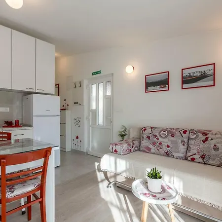 Apartmán Taja, Cijela Kuca I Vrt Samo Za Vas Split